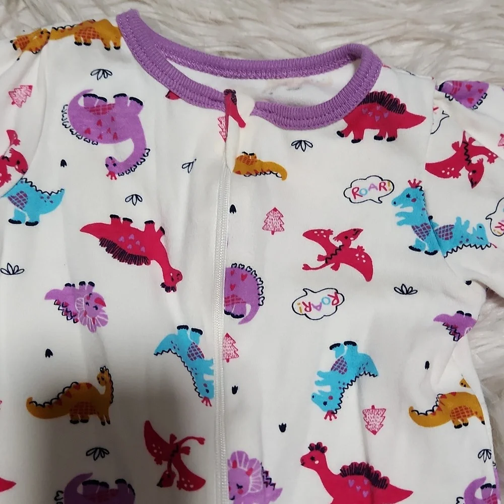 3 to 6 months Wondernation onesie sleepwear